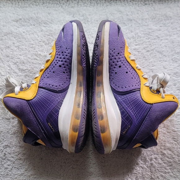 Nike LeBron James Lakers VIII QS 8 Purple Basketball Shoes 3.5Y - Picture 4 of 6